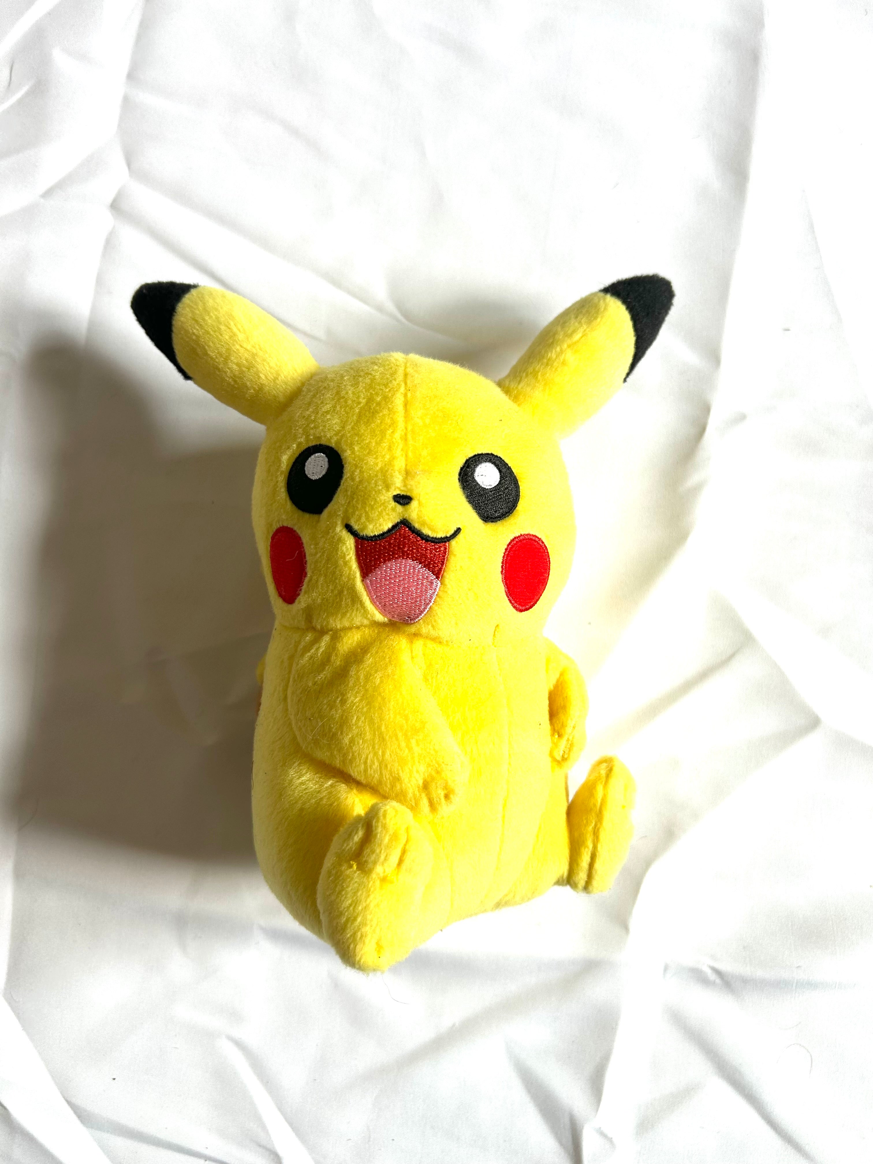 Pikachu Kuscheltier